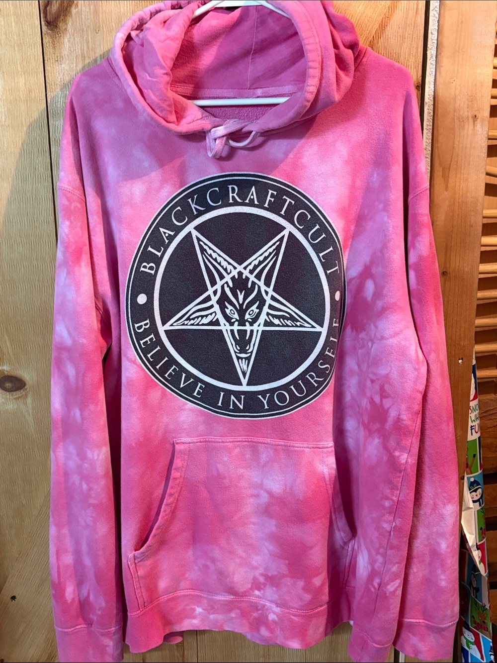 Hooded pullover